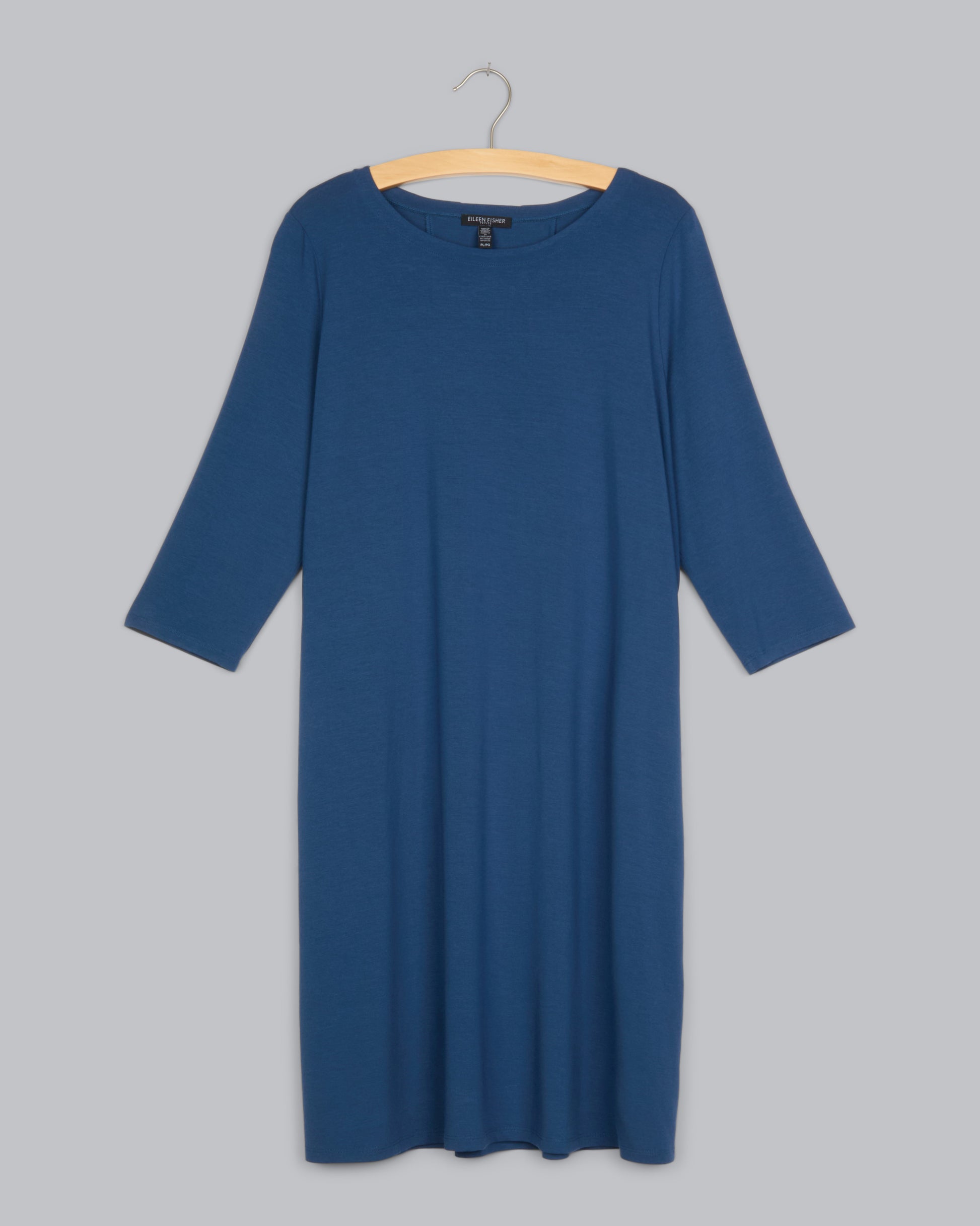 Viscose Jersey Dress Viscose Jersey Dress Donna Roses Anita Pokriva Design Viscose Jersey Dress Viscose Jersey Dress Donna Roses Anita Pokriva Design